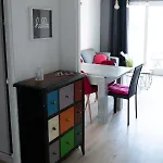 Mama With Mobile Aircon, Including Free Parking Space At 300 Meters Apartamento *