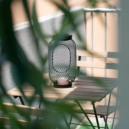 Mama With Mobile Aircon, Including Free Parking Space At 300 Meters Apartament