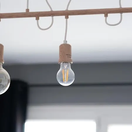 Apartment Mama With Mobile Aircon, Including Free Parking Space At 300 Meters *