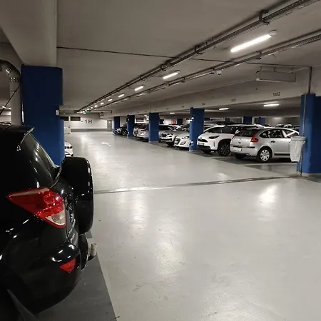 Apartment Mama With Aircon Including A Parking Space At 300 Meters *